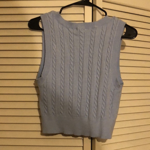 light blue knitted vest - Picture 2 of 2